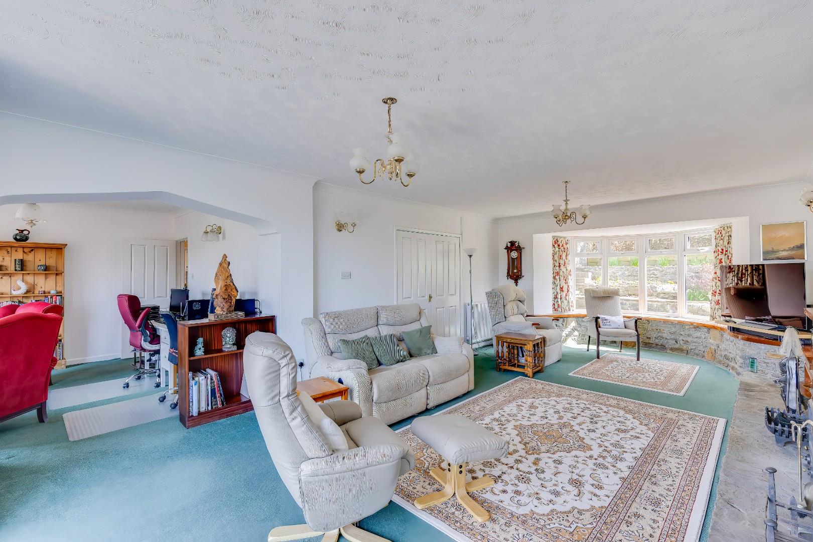 The Rhiw, Graig Penllyn, Nr Cowbridge, Vale of Glamorgan, CF71 7RS